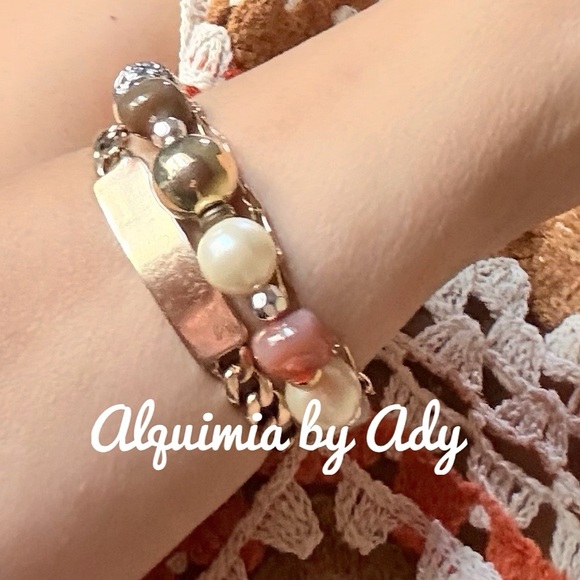 Statement oversized beads carnelian and pearl eclectic bracelet - Picture 4 of 4